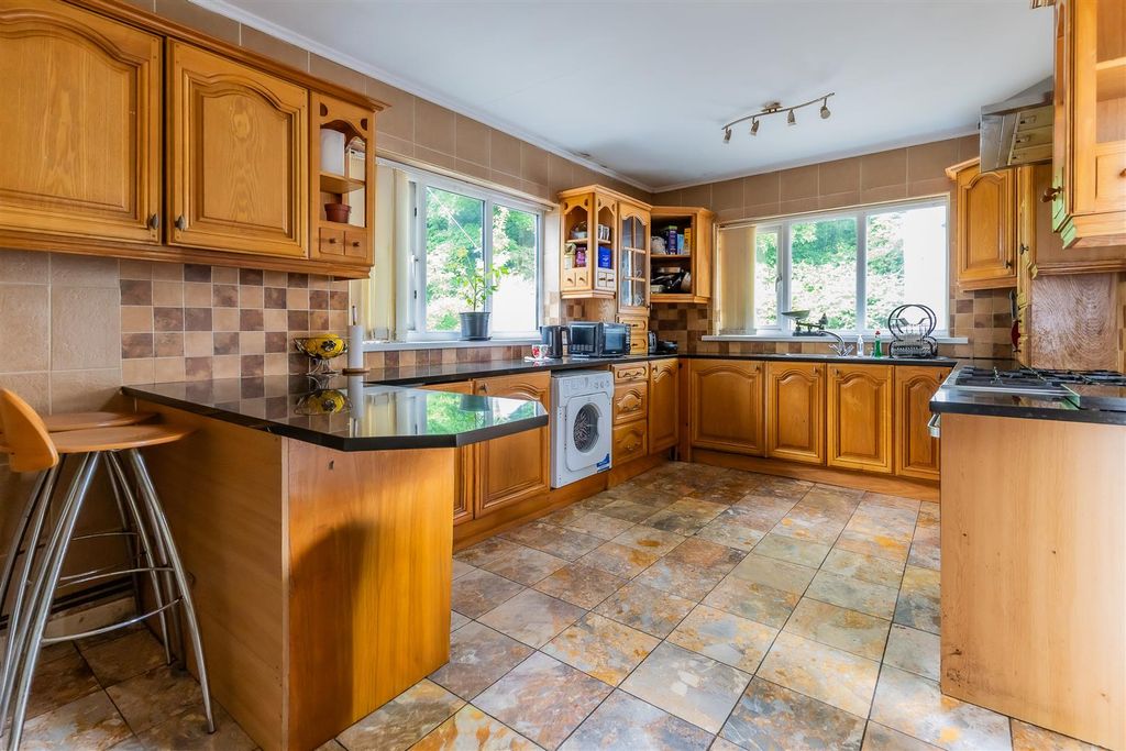 Property photo 2 of 28 71 (17 Of 31).Jpg