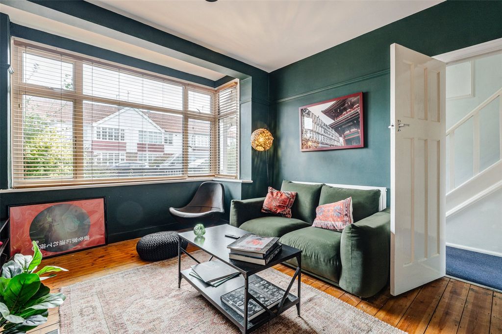 Property photo 3 of 15 Picture No. 16