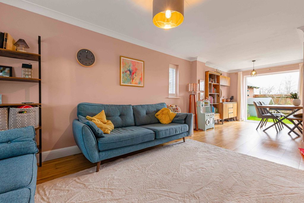 Property photo 3 of 59