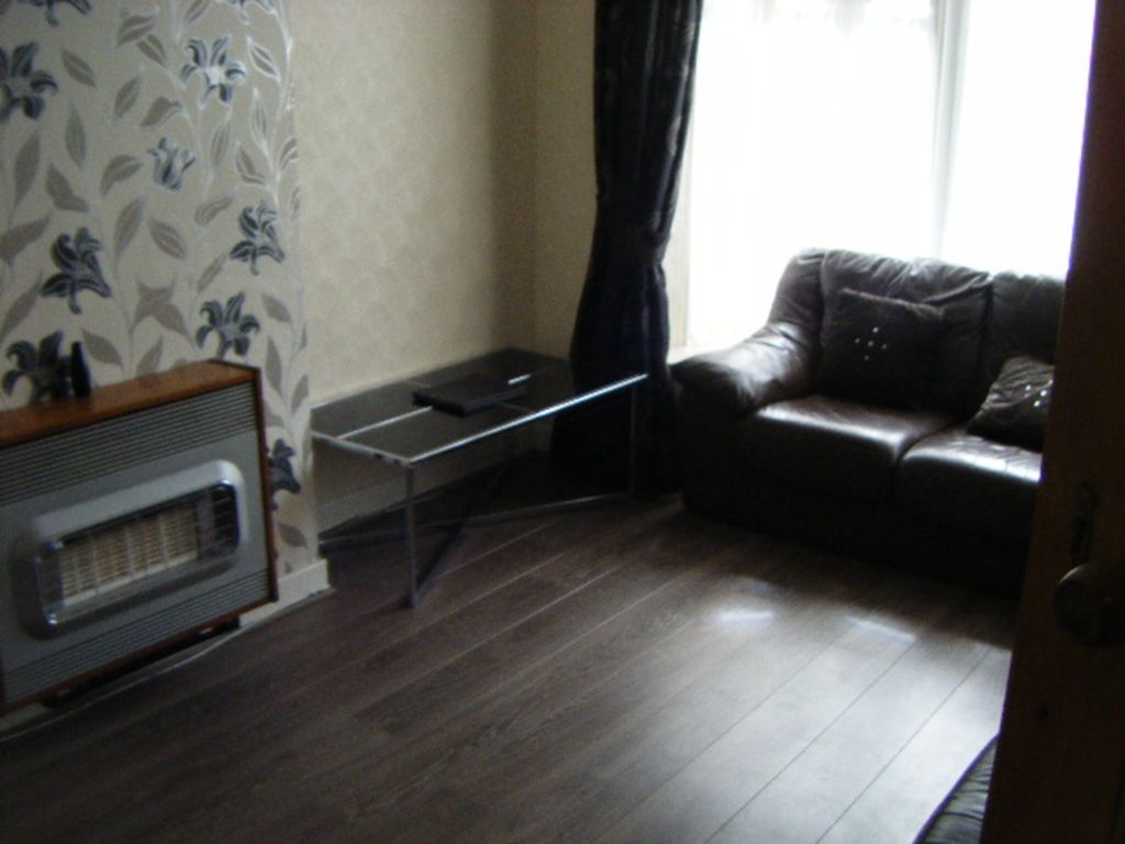 Property photo 3 of 6