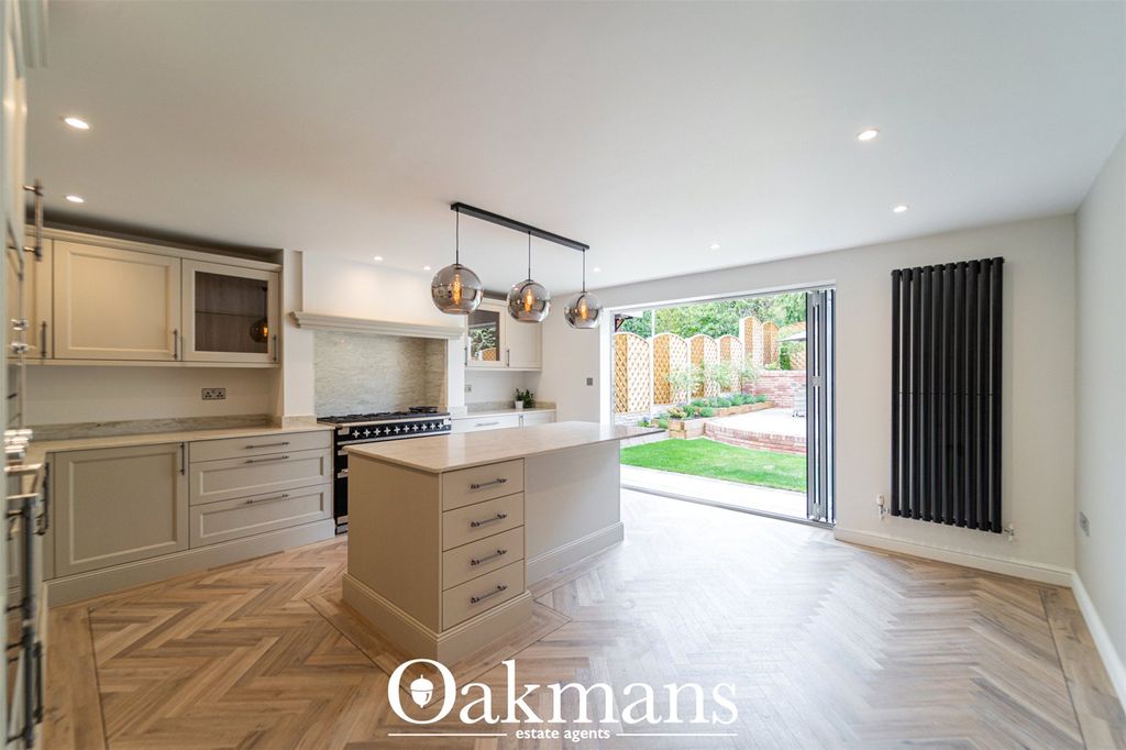 Property photo 2 of 49 Picture No. 63