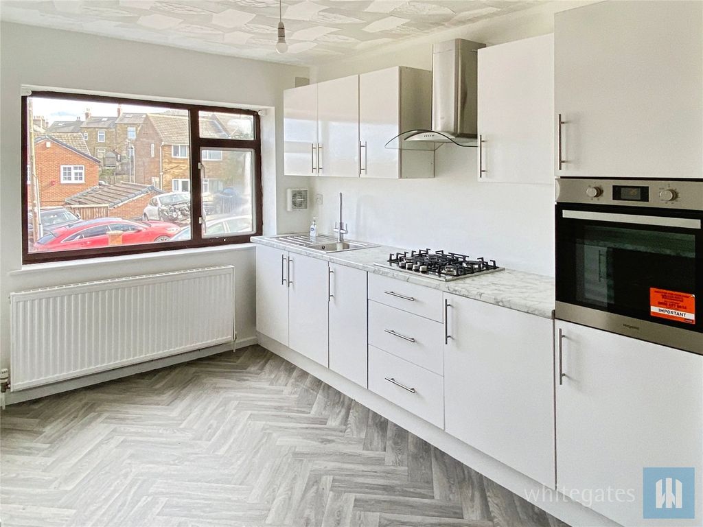 Property photo 2 of 14 Picture No. 10