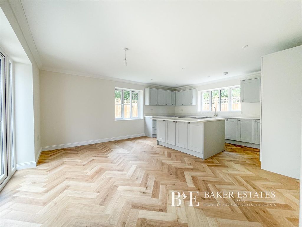 Property photo 2 of 13 6Cr-55.Jpg