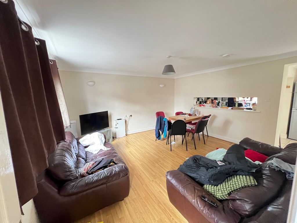 Property photo 2 of 2