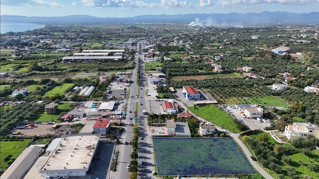 Property photo 3 of 12