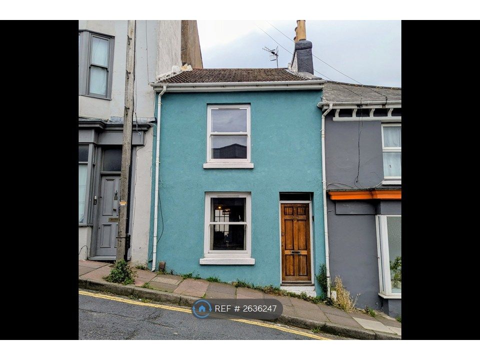 Property photo 1 of 12