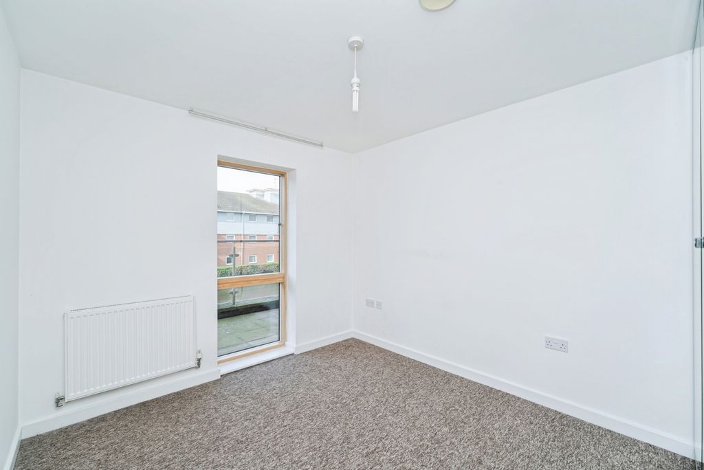 Property photo 3 of 13 Pbox-Img.Jpg