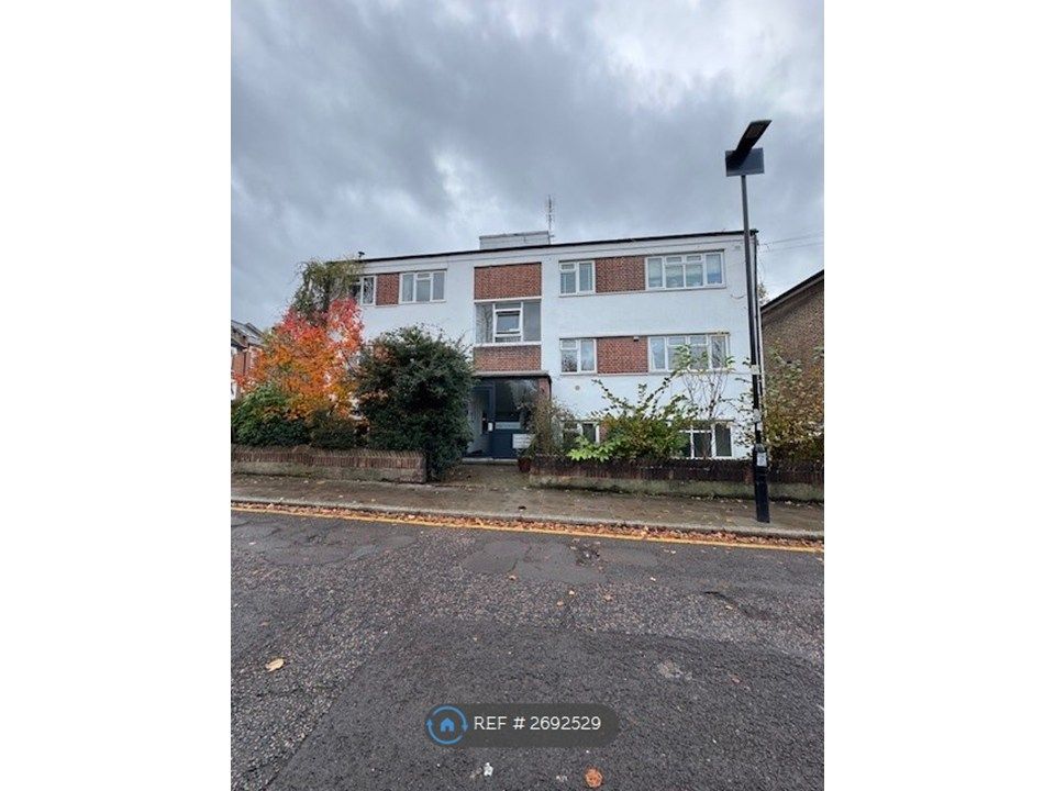 Property photo 2 of 31