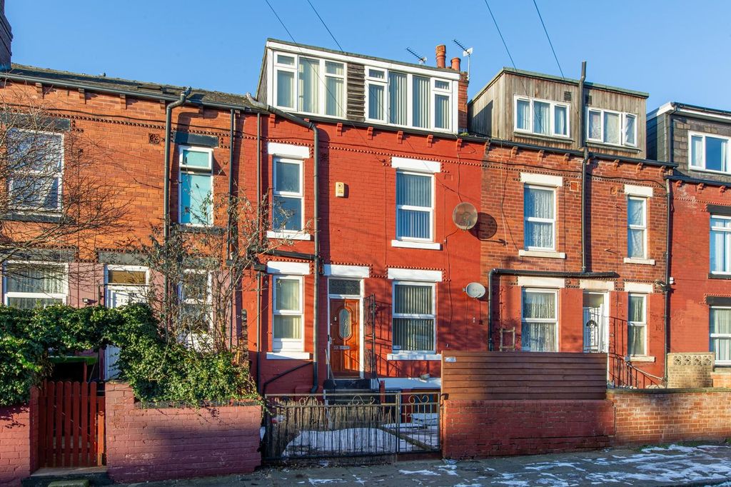 Property photo 1 of 13 Image