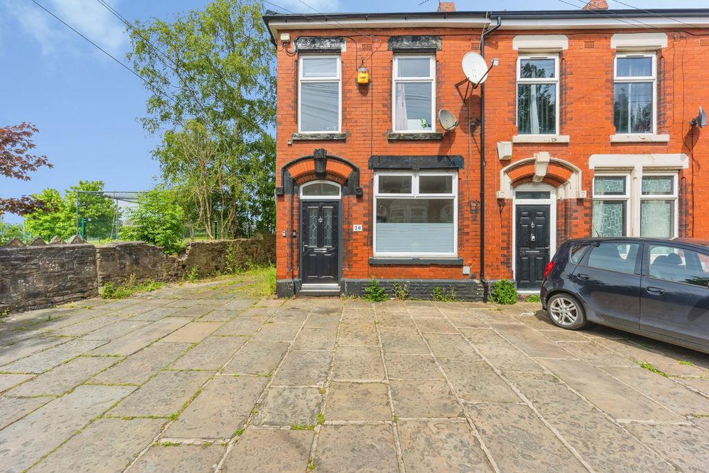 Property photo 2 of 15