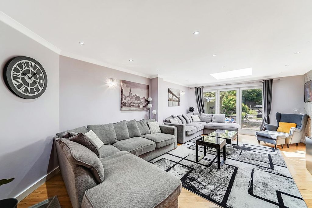 Property photo 1 of 26 Dsc09930_Hdr.Jpg