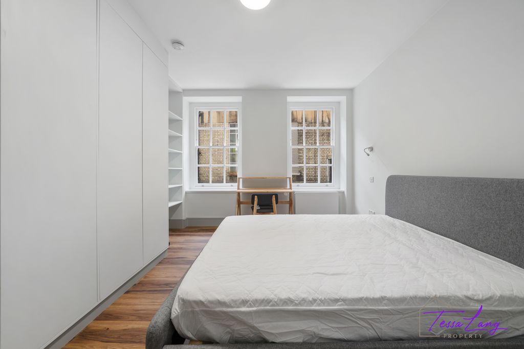 Property photo 3 of 12 Room B