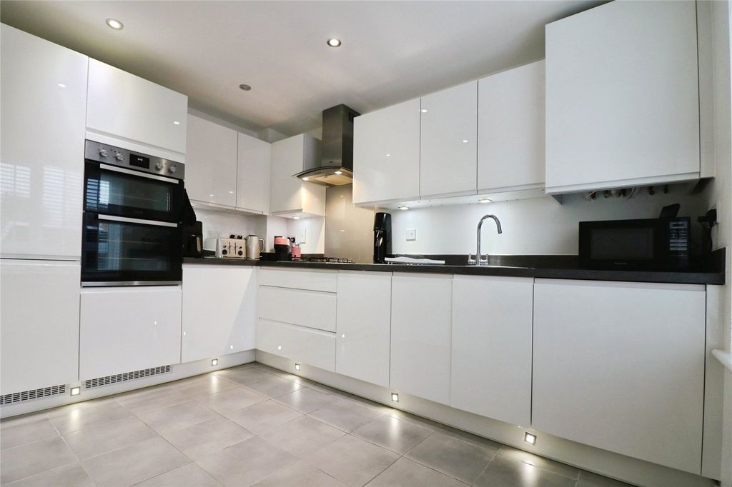 Property photo 2 of 20 Picture No. 09