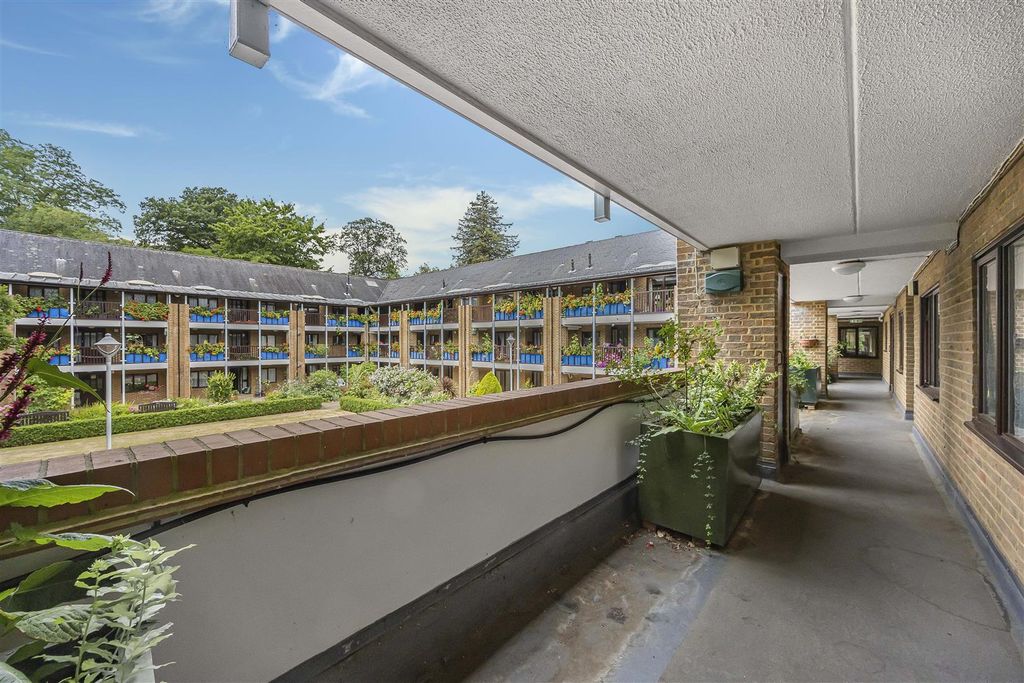 Property photo 3 of 21 8_58468.Jpg