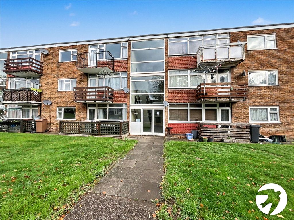 Property photo 1 of 9 Picture No. 08