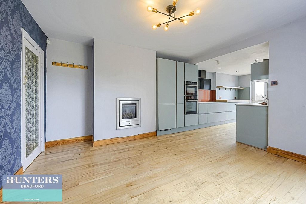 Property photo 3 of 37 003.Jpg