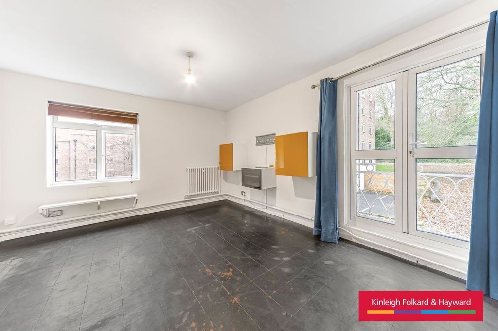 Property photo 3 of 8 Picture No. 05