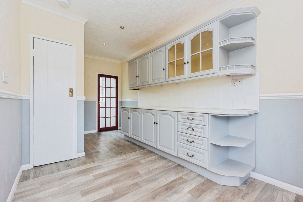 Property photo 3 of 20 Pbox-Img.Jpg