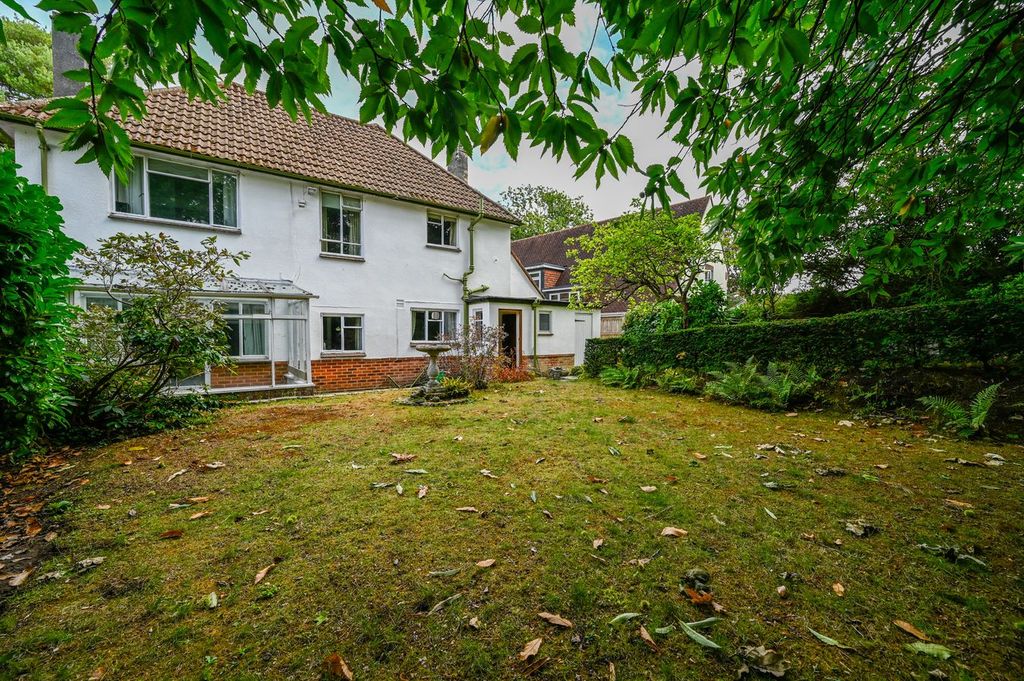 Property photo 2 of 22