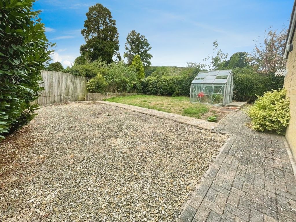 Property photo 2 of 16 Pbox-Street_Scape-329903.Jpg