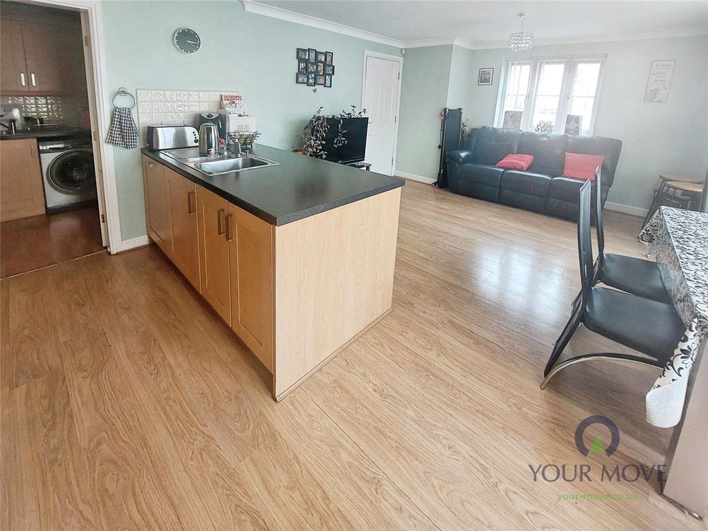 Property photo 3 of 24 Kitchen/Diner