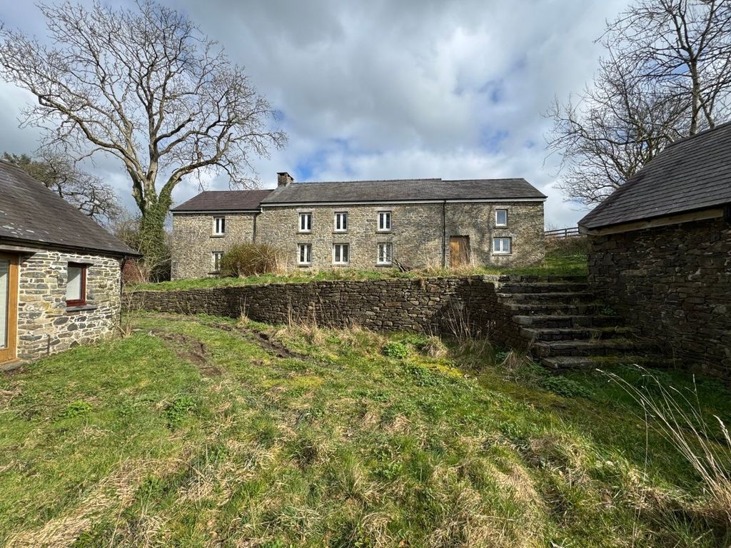 Property photo 2 of 78