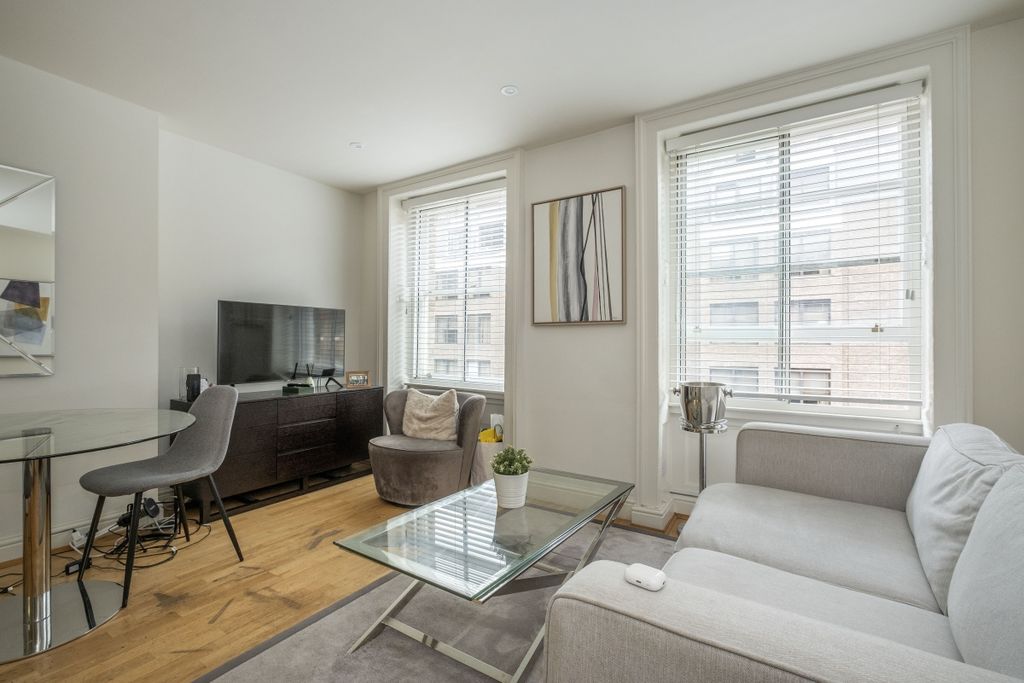 Property photo 1 of 9 Reception