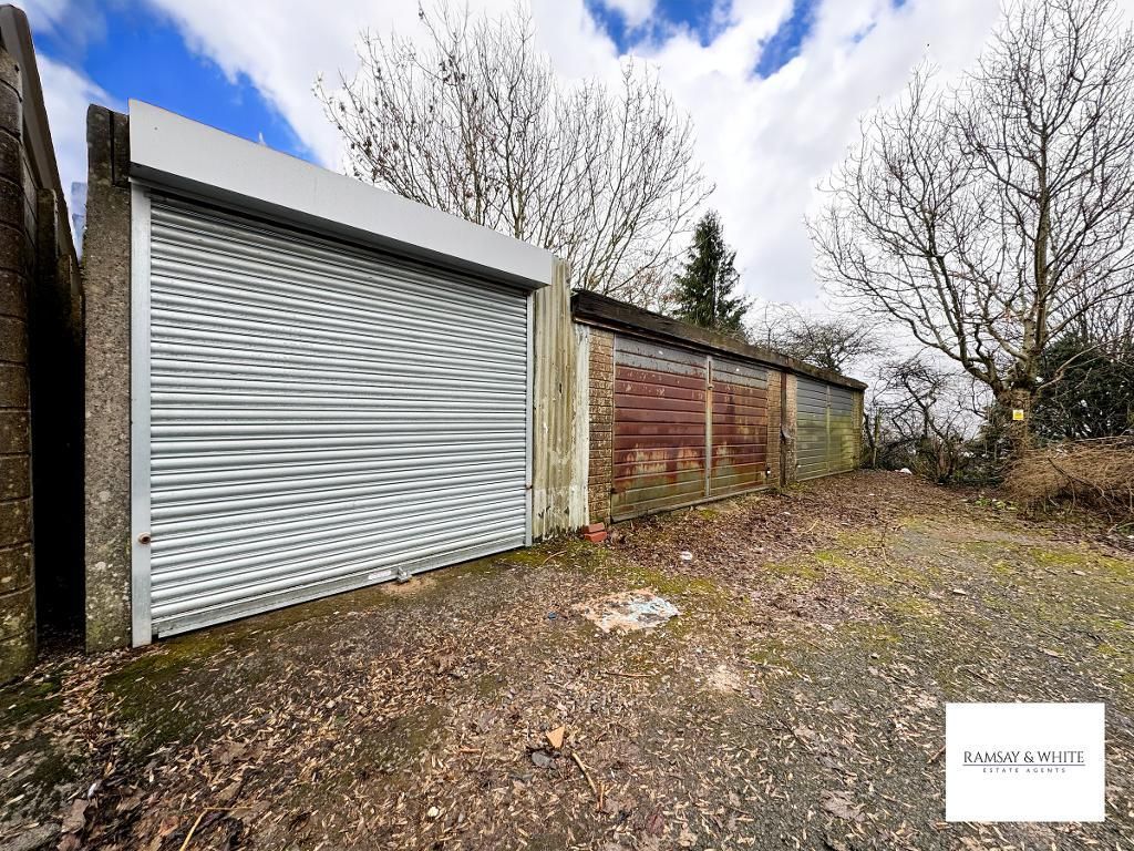 Property photo 1 of 2