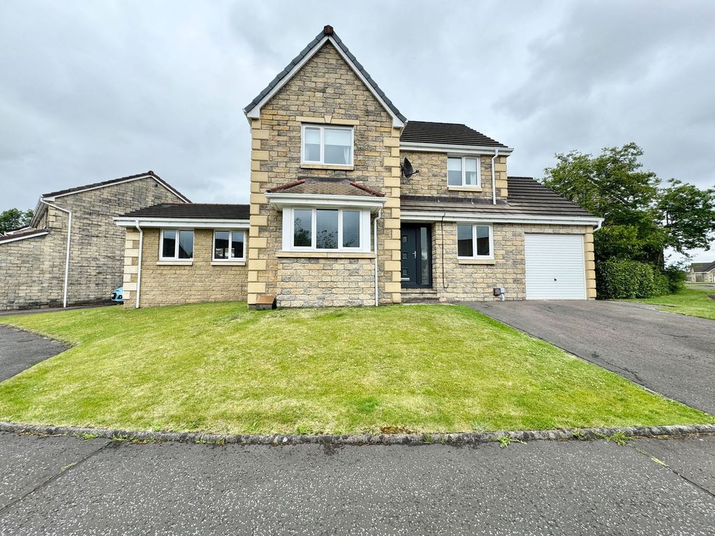 Property photo 1 of 41