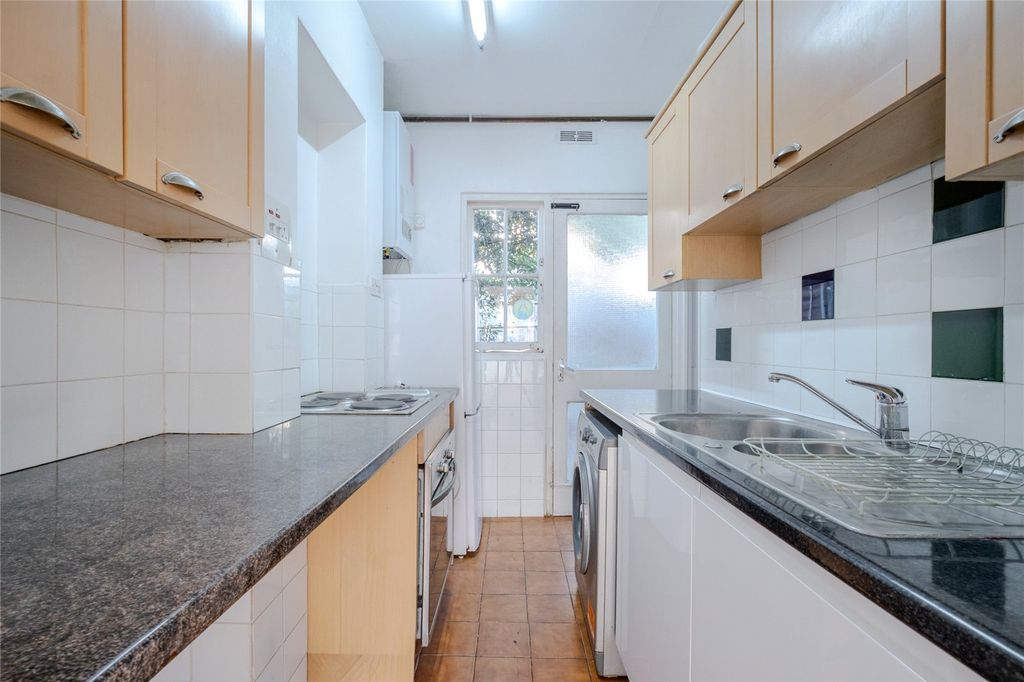 Property photo 3 of 8 Picture No. 05