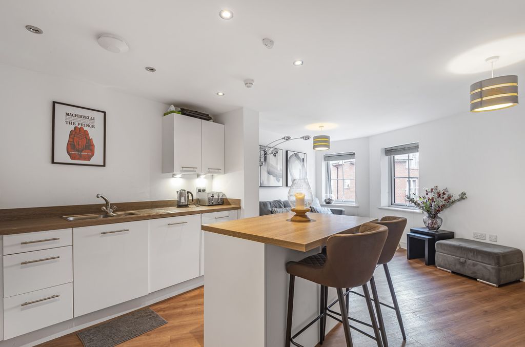 Property photo 2 of 14 911399 (12).Jpg