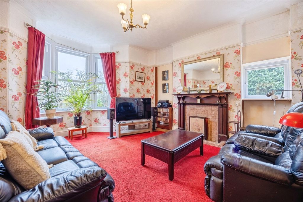 Property photo 2 of 25 Picture No. 18