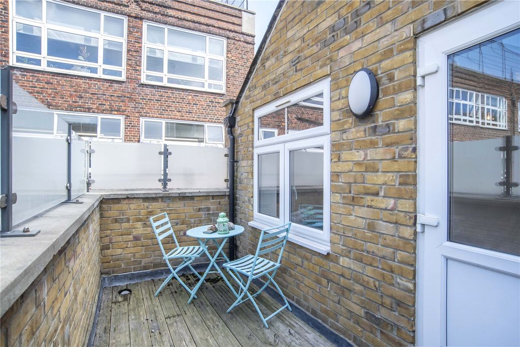 Property photo 2 of 12 Picture No. 25