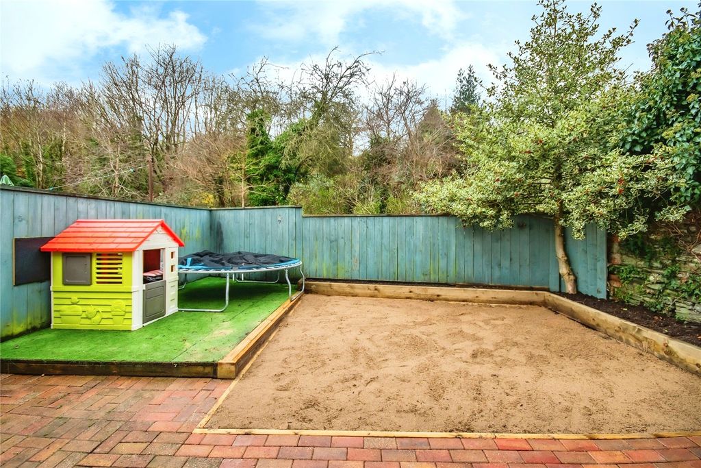 Property photo 3 of 15 Picture No. 04