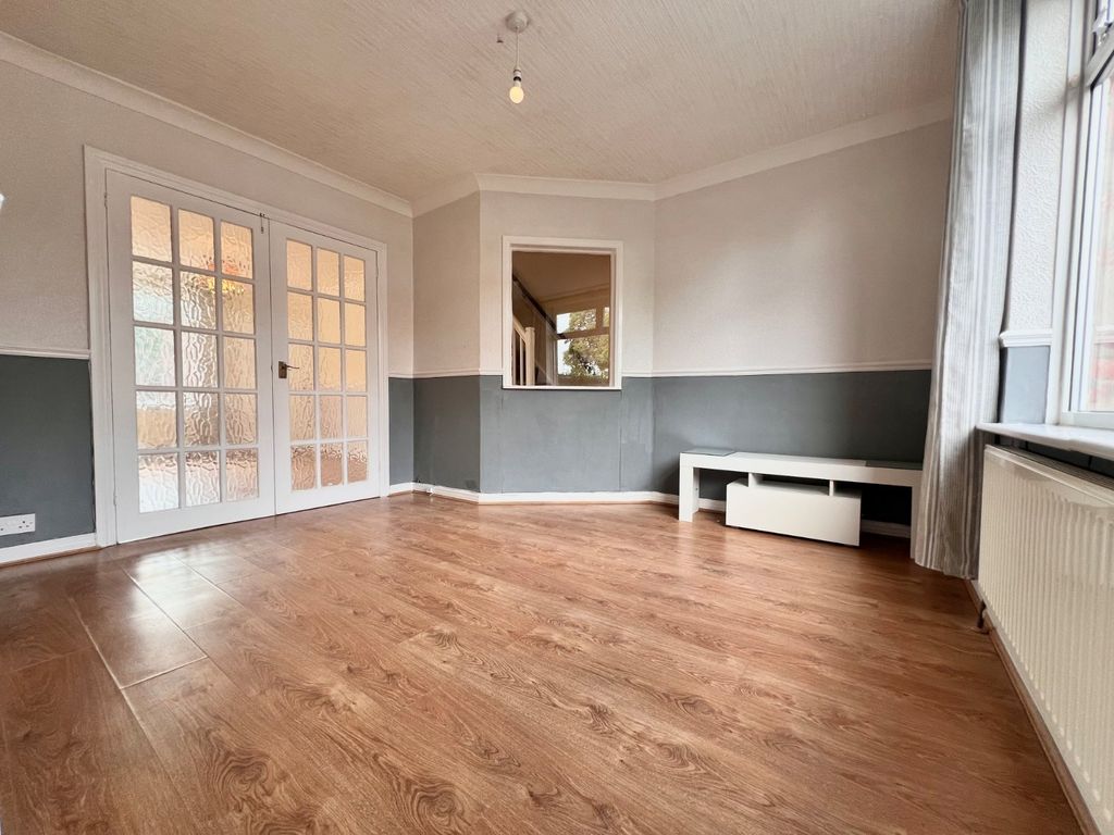 Property photo 2 of 22 Picture No. 03