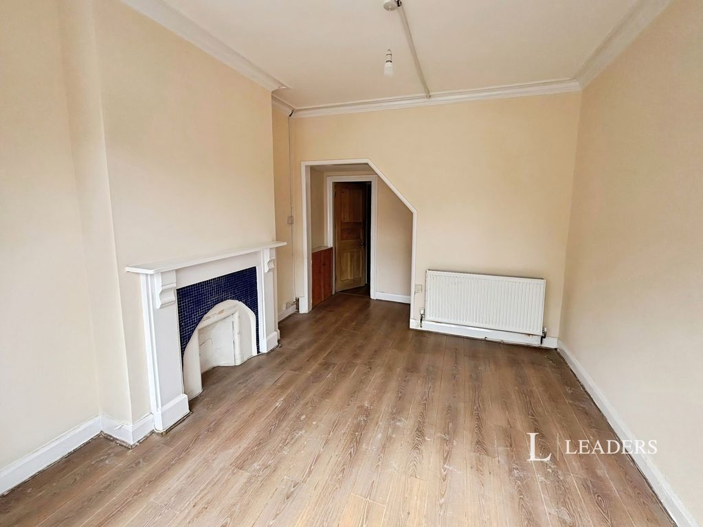 Property photo 3 of 13 Pbox-Img.Jpg
