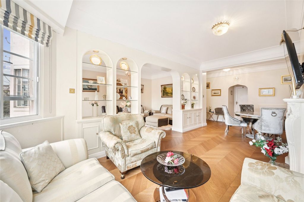 Property photo 2 of 14 Picture No. 11