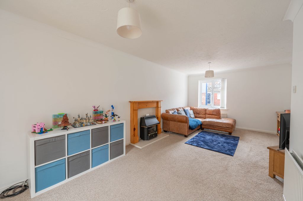 Property photo 3 of 17 Dsc_5088-Hdr