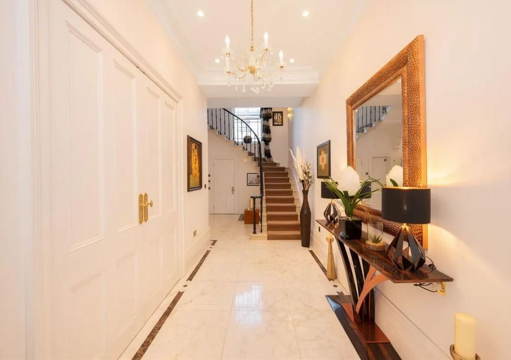 Property photo 2 of 19 Picture No. 04