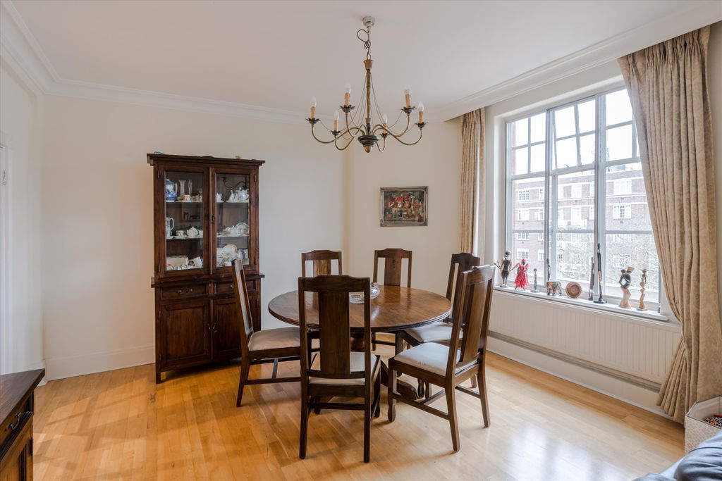 Property photo 3 of 13 Image