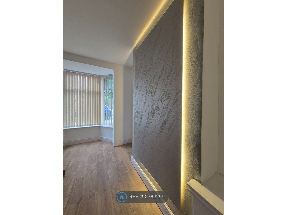 Property photo 3 of 35
