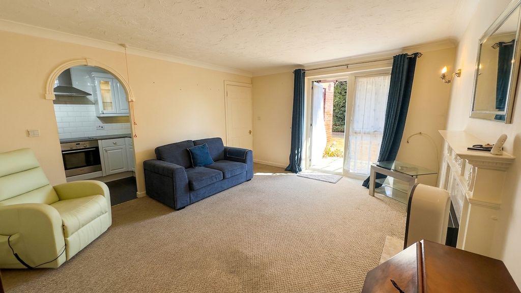 Property photo 3 of 12