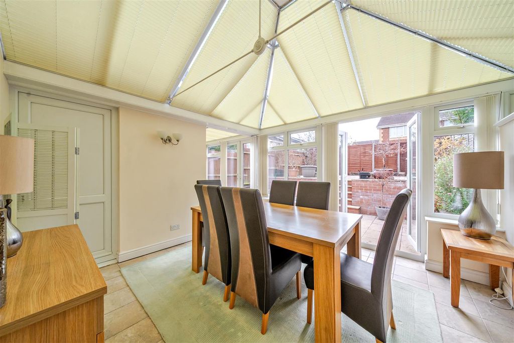 Property photo 3 of 14 Conservatory