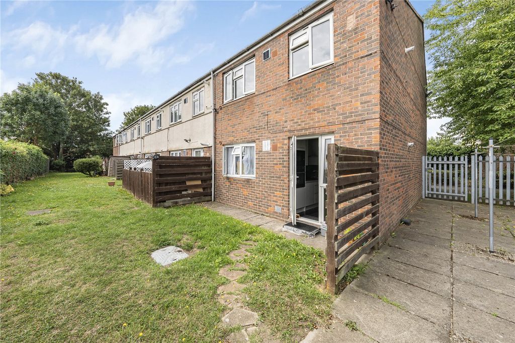 Property photo 3 of 10 Picture No. 01