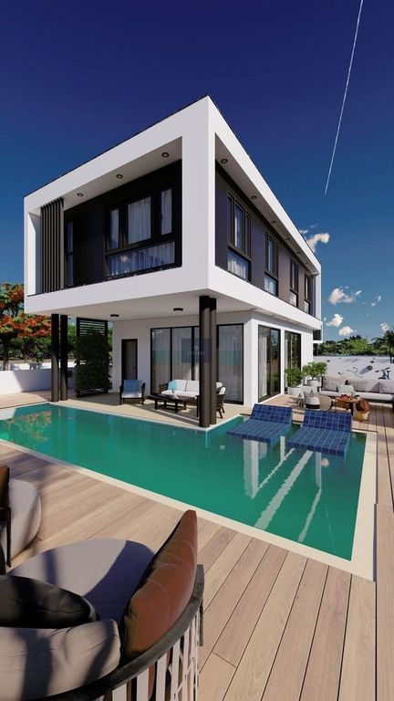 Property photo 2 of 25