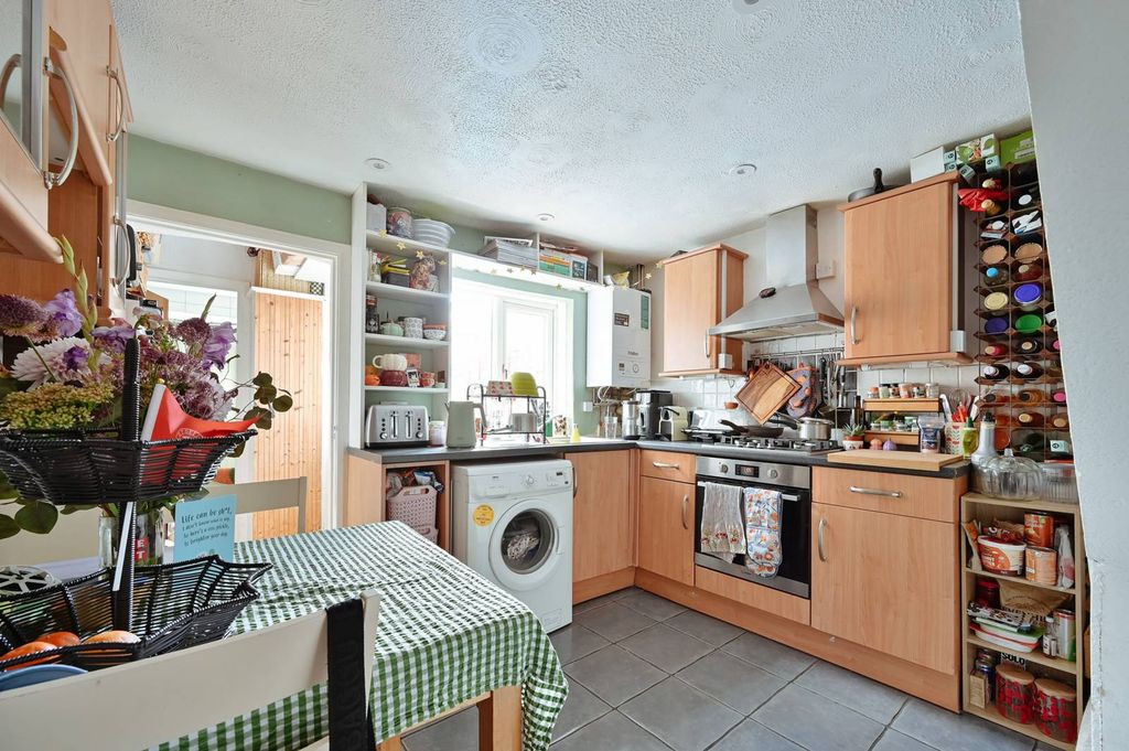 Property photo 3 of 11