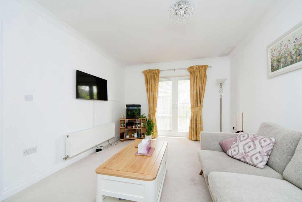 Property photo 2 of 17 Photography