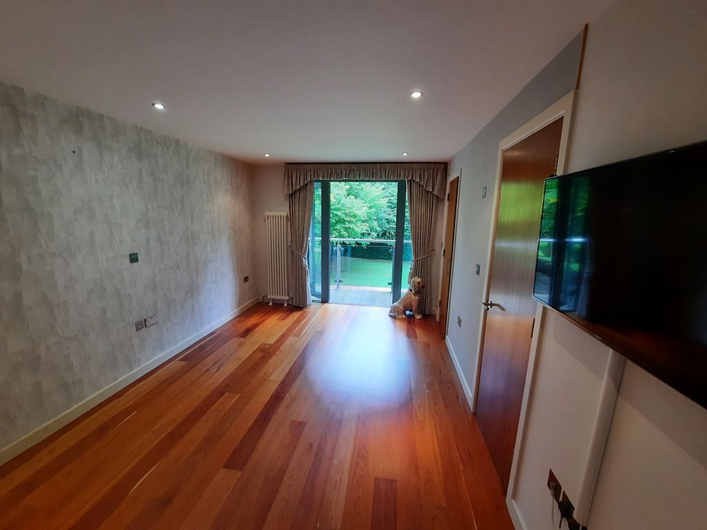 Additional image 6 of 2 bed flat to rentLanes, Yeovil BA22