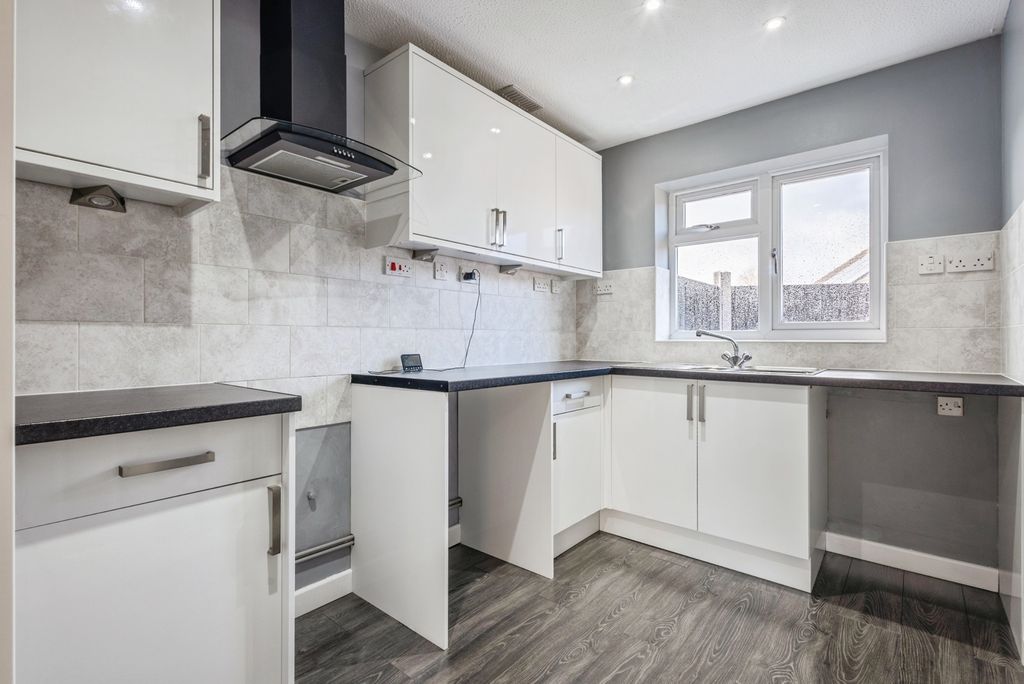 Property photo 2 of 14 Pbox-Img.Jpg