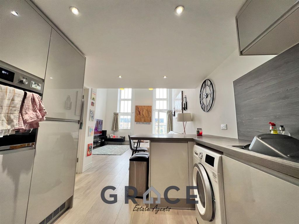 Property photo 2 of 16 Img_6039.Jpg